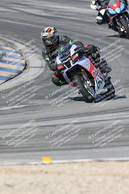 media/Dec-01-2025-Moto Forza (Mon) [[2daa91e15f]]/2-Intermediate Group/Session 2 (Turns 9 and 10)/